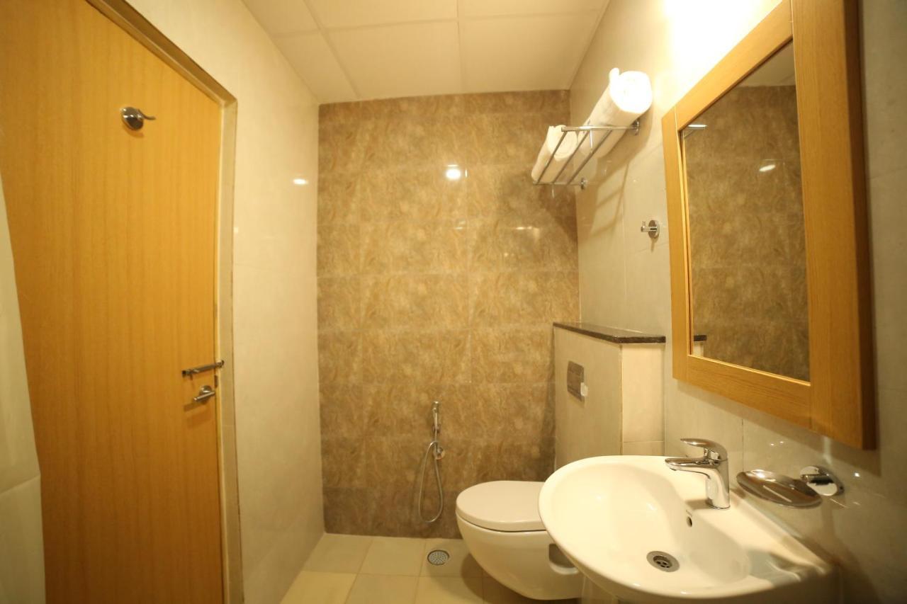 Mg Iris Hotel Tirupati Luaran gambar